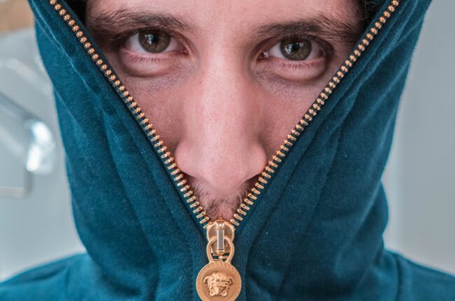 Den Ultimate Guiden til Zip Hoodies & Hettejakker i 2026